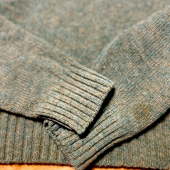 Vintage Women’s Clansman Scottish Shetland 100% Wool Sweater size L Green. - Picture 11 of 11